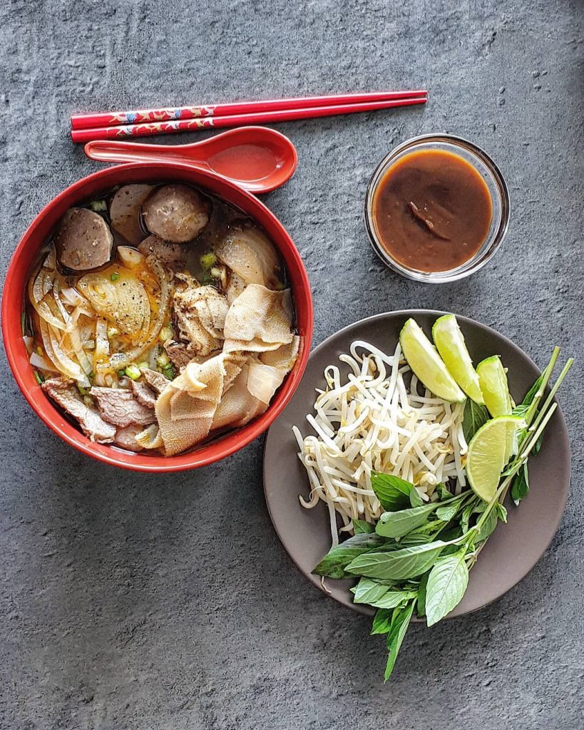makanan khas vietnam : PHO vietnam