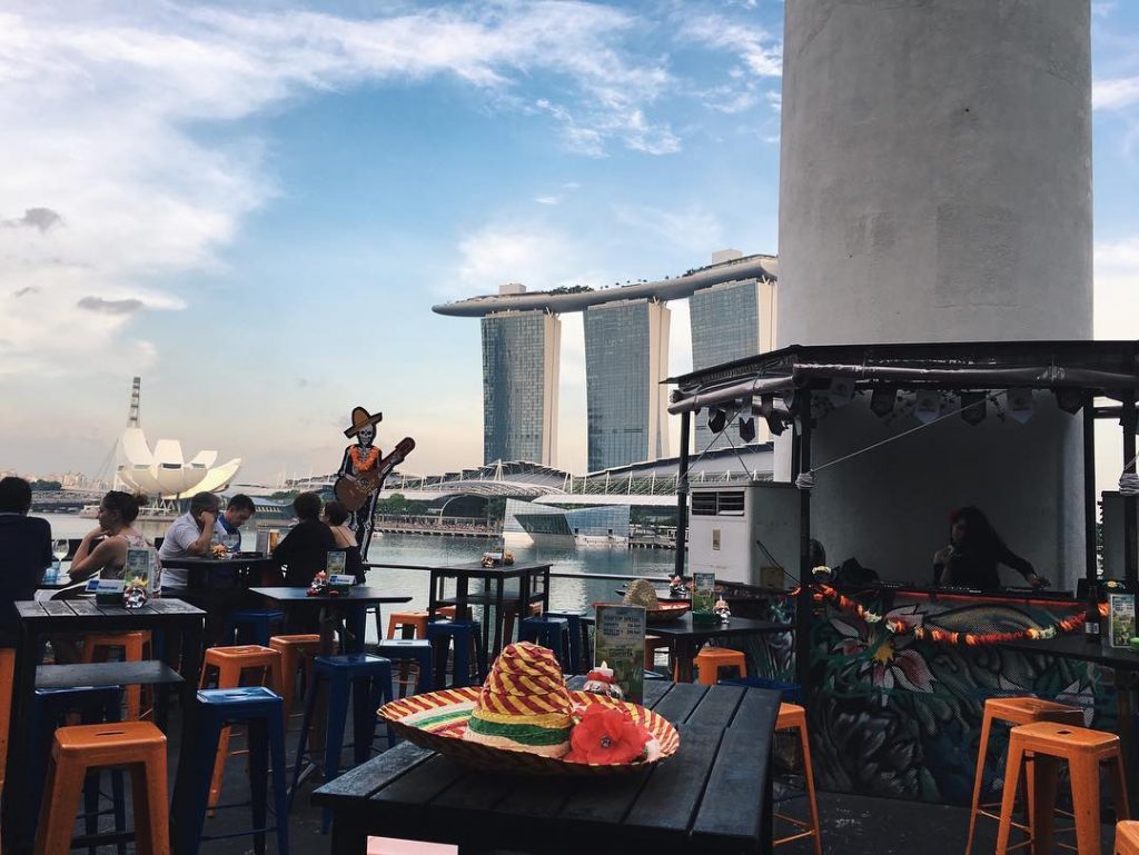5 unforgettable rooftop bar in Singapore that give you a Chill.