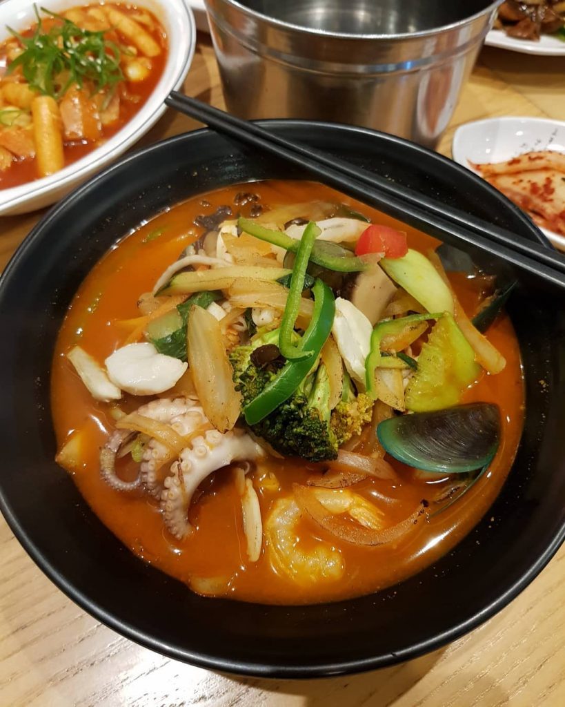 makanan khas korea selatan : Jjampong 
