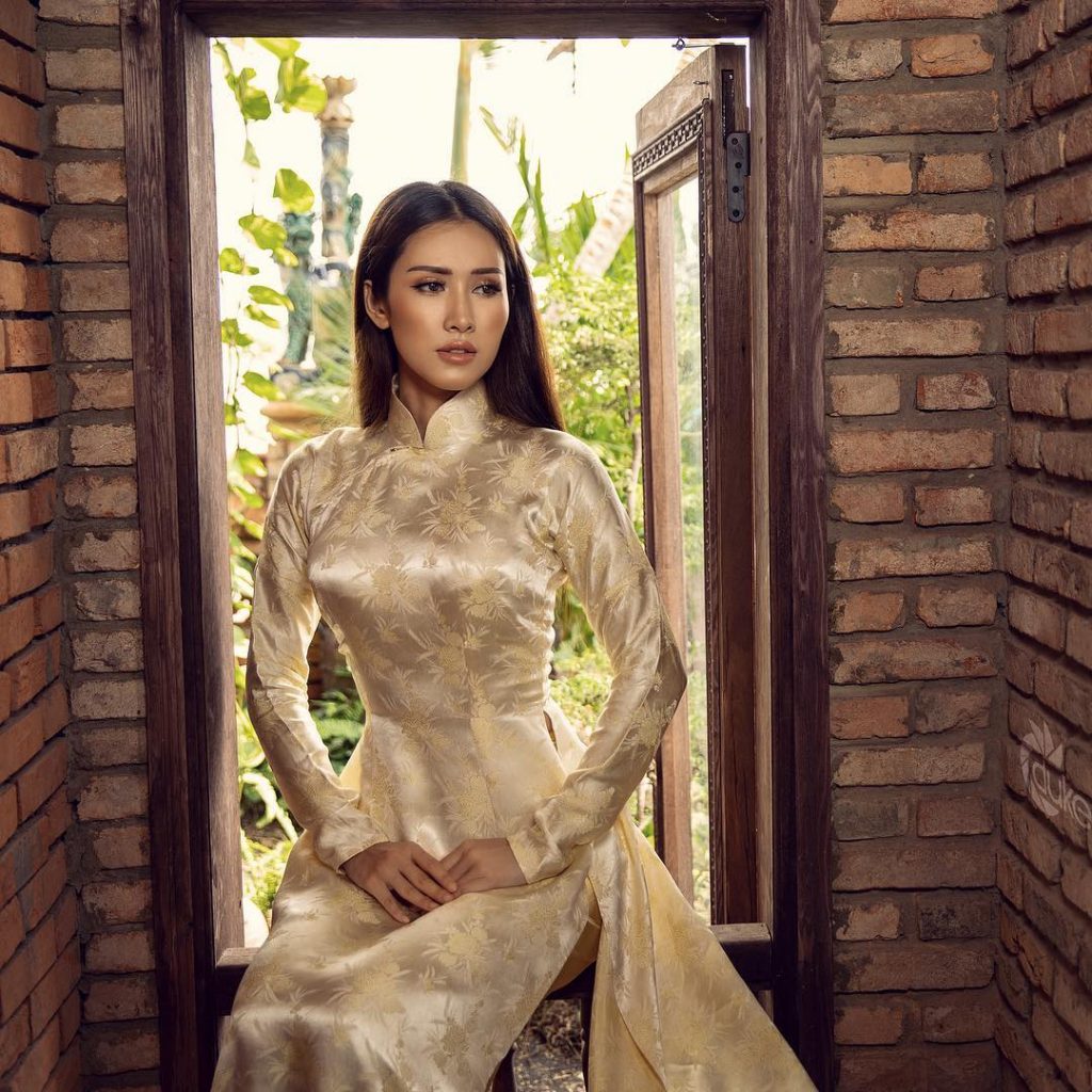 oleh oleh Vietnam: Ao Dai 