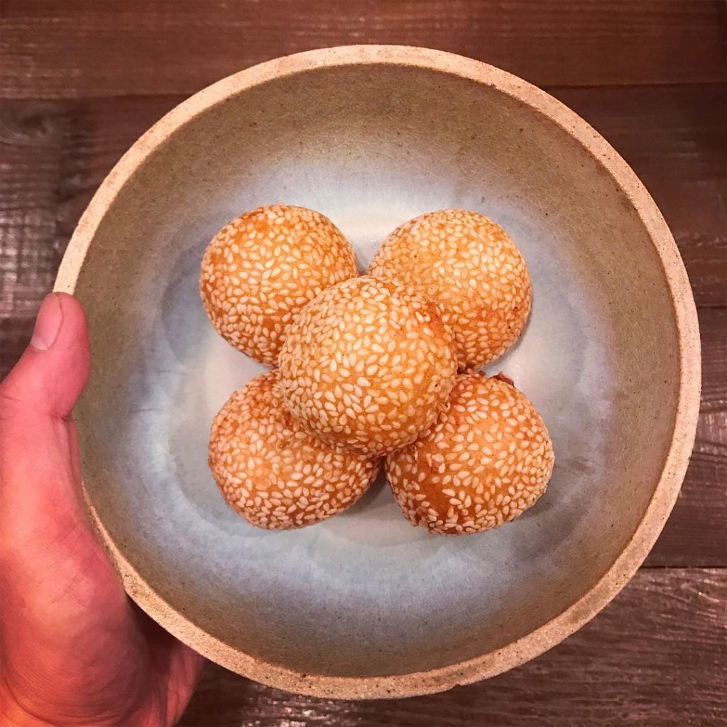 makanan khas vietnam : Banh Cam 