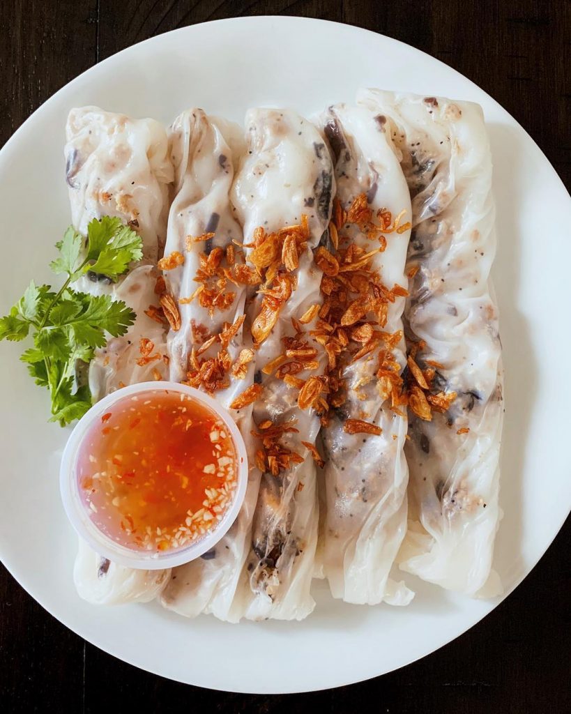 makanan khas vietnam : Banh Cuon