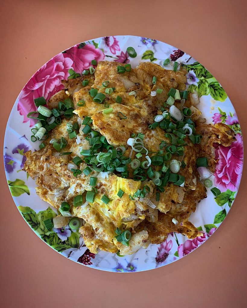 makanan khas Singapura: Fried Carrot Cake 