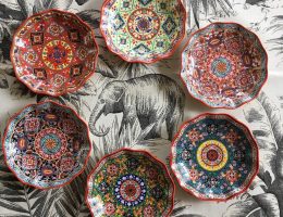 Ini Dia 10 Oleh Oleh Thailand Yang Wajib Dibeli oleh oleh Thailand: Porselen Benjarong