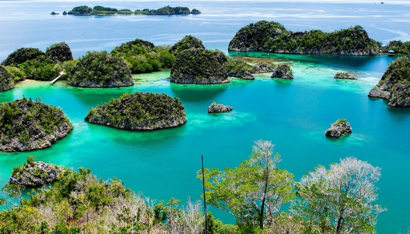 Makalah Tempat Wisata Di Seluruh Indonesia