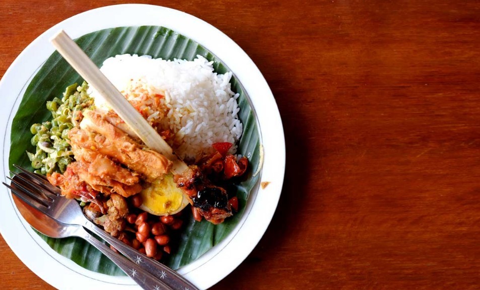 Nasi ayam kedewatan