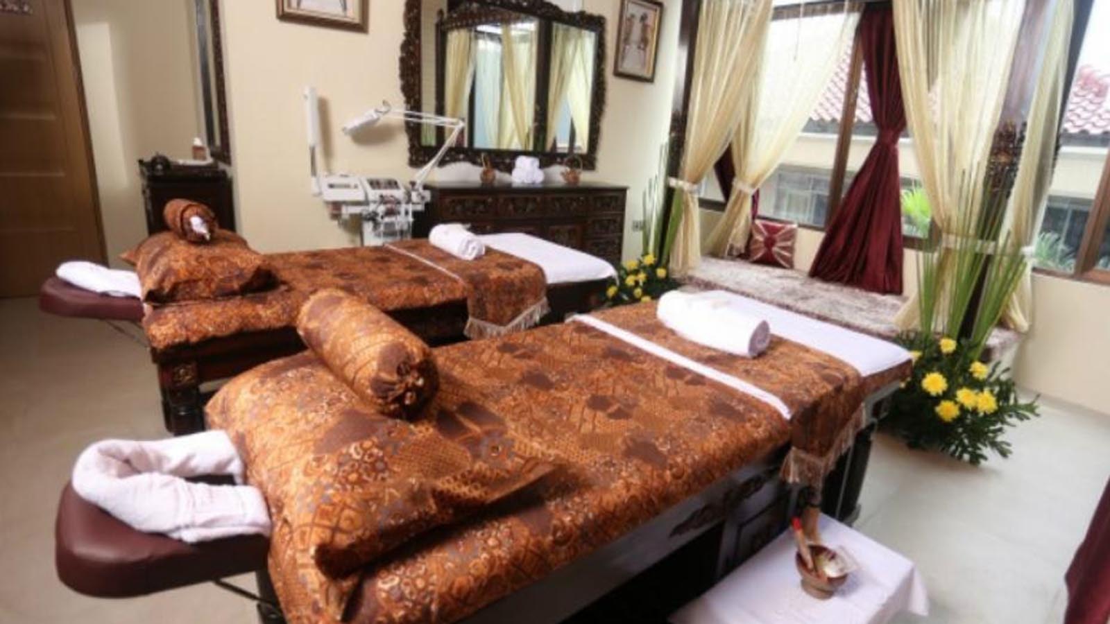 Yogyakarta Royal Heritage Spa Healing Dinner