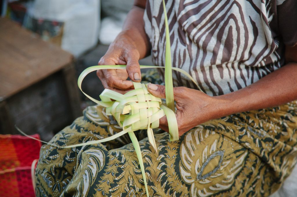 Bali Weaving Class Lontar Palm Leaf Craft