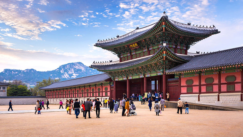 Rise and Shine (Gyeongbok Palace)